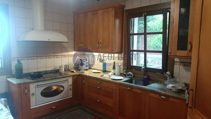 Foto aa1a9066-daa9-4ffe-a822-5e00a4f679c7. Casa amb calefacció aparcament a Oia