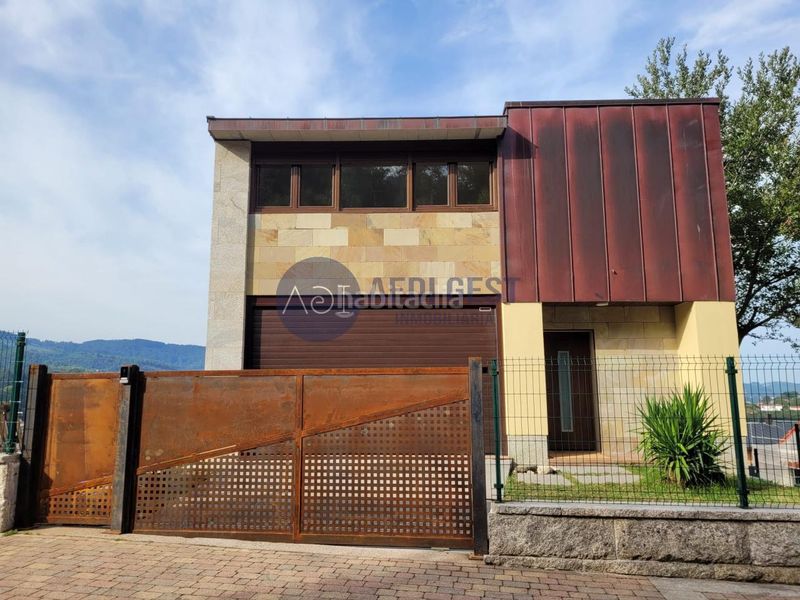 Foto 30a781c2-e896-4457-a8b7-d57ec83f39f0. Casa amb calefacció aparcament a Gondomar