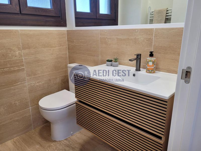 Foto 57057b99-9418-44c7-b489-2ddc242805e7. Casa amb calefacció aparcament a Gondomar