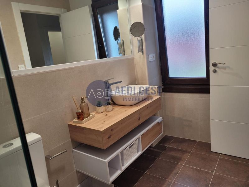 Foto 884a7803-f367-4e12-a9da-15d050321212. Casa amb calefacció aparcament a Gondomar