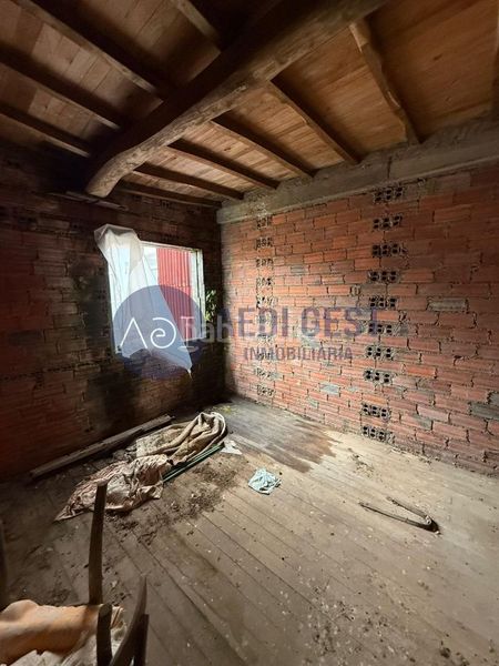 Foto fdf48e99-6f7c-467f-8890-a5b4c1eda0f0. Casa en Antas de Ulla