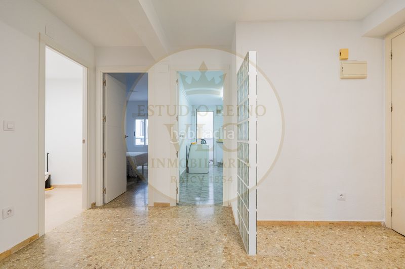 Foto 59f5870a-2de7-45a3-bd3f-1aec17a5e960. Apartament amb calefacció a Jaume Roig Valencia