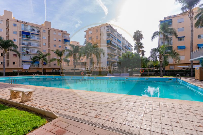 Foto e7abbf51-248a-4ea0-a8ea-4e8191a18056. Appartement in avinguda neptuno 25 in Platja de la Pobla de Farnals Pobla de Farnals (la)