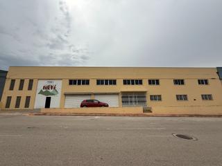 Nau industrial  Polígono número 7 casco. ¡gran oportunidad de inversión! nave industrial en manuel (valen