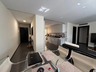 Appartement à Carrer de josep ballester 62. ?? moderno y elegante  piso reformado en venta en c/josep balles