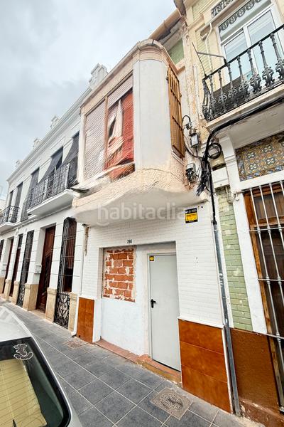 Foto a333d31e-1b9b-49b5-996e-ec93482e77b0. Édifice dans carrer d'escalante 266 dans El Cabanyal-El Canyamelar Valencia