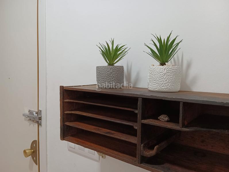 Foto 90d7a04f-0069-4b27-9efd-6a43ef246103. Apartamento  reformado con terraza – 87 m² de elegancia y confort descubre este elegante apartamento completamente reformado en Valencia