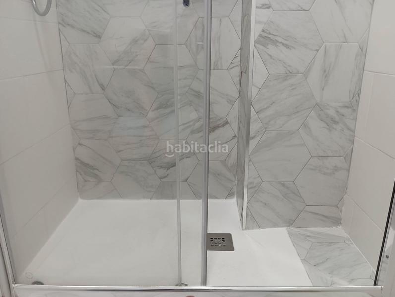 Foto d132ee81-ffae-4e6c-9545-515444e13e06. Apartamento  reformado con terraza – 87 m² de elegancia y confort descubre este elegante apartamento completamente reformado en Valencia