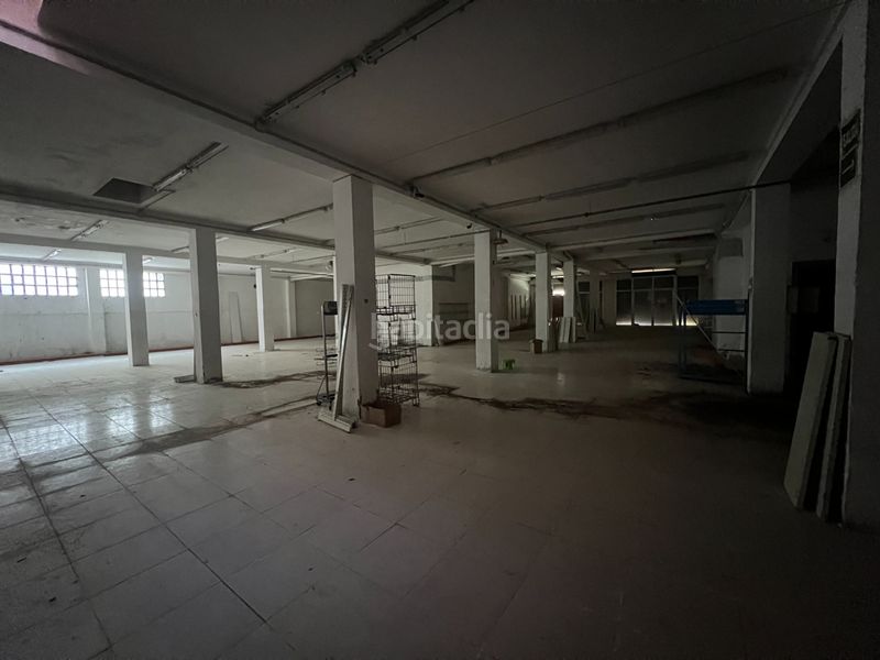 Foto 2358b5eb-a054-4a7c-abbc-2955955413e0. Local comercial gran local en venta en Llevant Reus