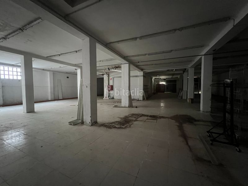 Foto b49113fa-cd5e-417d-882c-db7df64db4f4. Local comercial gran local en venta en Llevant Reus