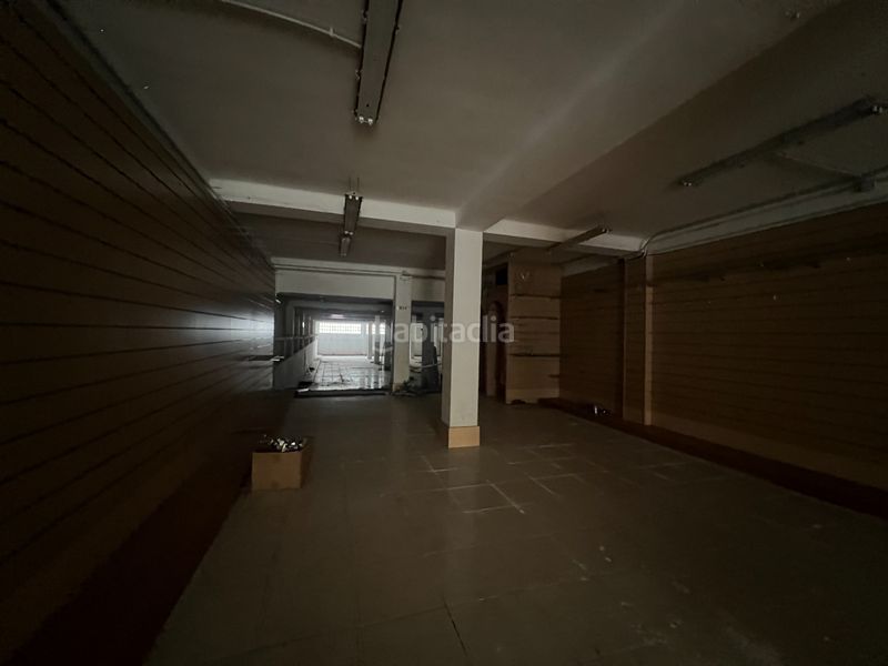 Foto d4f2eccf-6a2a-4110-90fa-9ce9e4af9e18. Local comercial gran local en venta en Llevant Reus
