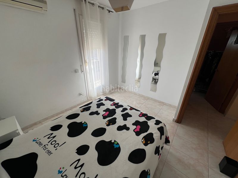 Foto 11bc0155-dcac-4e44-8112-3d0aa1d27656. Casa adossada amb xemeneia calefacció a Llevant Reus