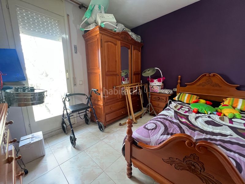 Foto b6783658-b0bc-4d37-ad40-e8df8543bcc8. Casa adossada amb xemeneia calefacció a Llevant Reus