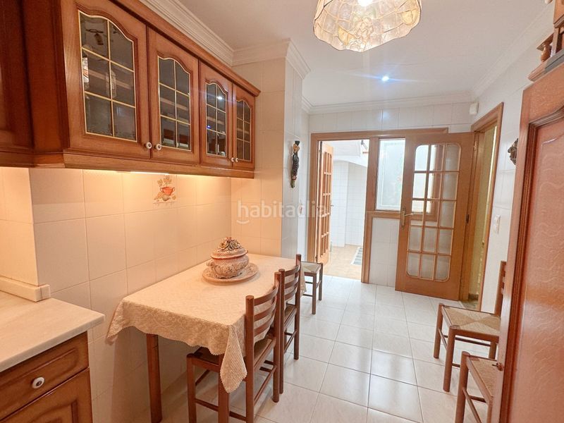 Foto e5940cc5-8265-4106-9715-44a80bef6fc1. Casa adossada amb aparcament a Poblets (els)
