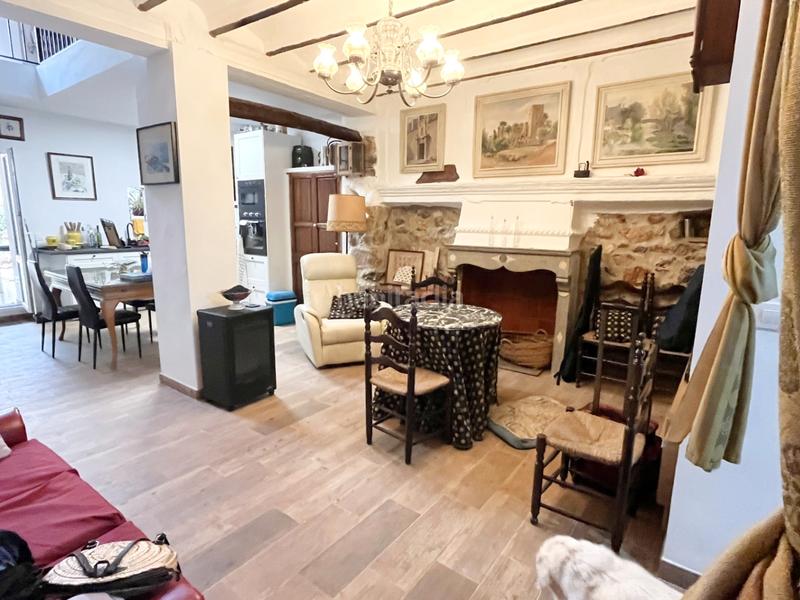 Foto 706eb653-c4b9-4f1b-9f2f-f6a91da3b3c5. Masía en Sagra