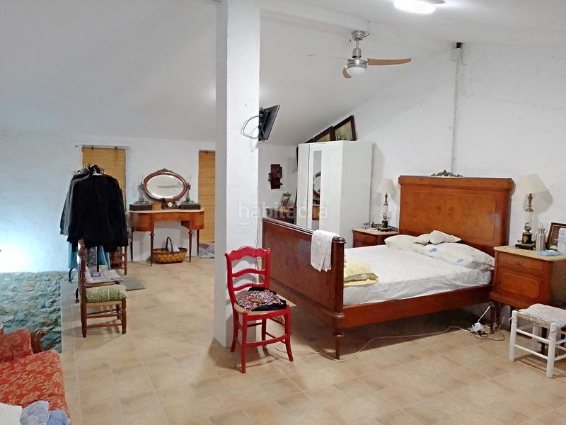 Foto b93ee090-767f-4f95-89fd-3a36b7ad1dac. Masía en Sagra