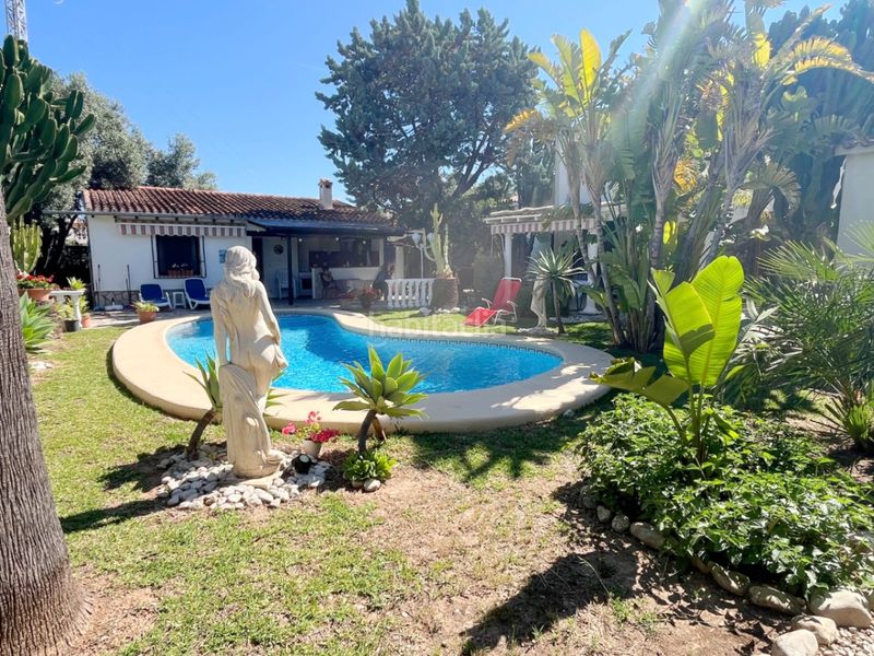 Foto a64fd943-d6d7-4f18-9249-49bf88fd52e0. Chalet avec chauffage parking piscine dans Poblets (els)