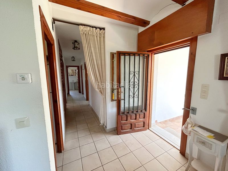 Foto 6222481f-ee79-46b2-a783-aeefe89c78f7. Chalet avec chauffage parking piscine dans Poblets (els)
