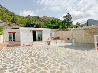 Country house in Ráfol de Almunia