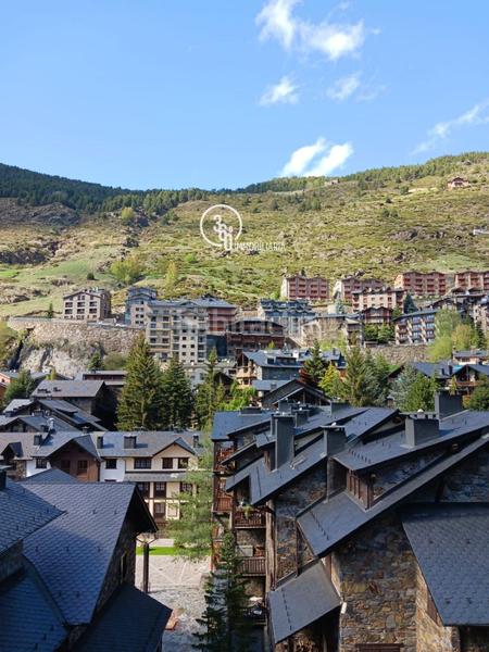 Foto b32d6810-ad17-4fba-8413-06f05304c9e8. Ático atico en venta en El Tarter, 1 dormitorio. en Canillo
