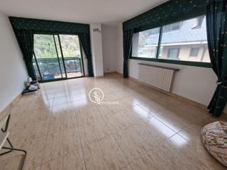 Appartamento in Santa Coloma. Piso en venta en santa coloma, 3 dormitorios.