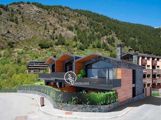 Reihenhaus in Soldeu-Incles. Casa adosada en venta en incles, 3 dormitorios.