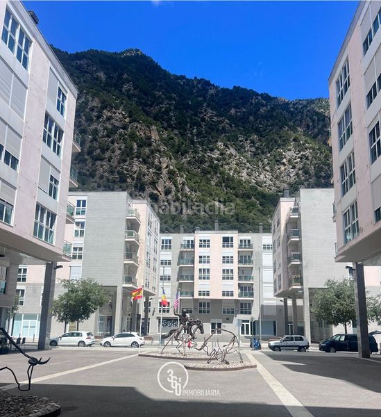 Foto f27654ad-5c60-4595-90d4-d42f36a3a246. Pis amb calefacció aparcament a Santa Coloma Andorra la Vella