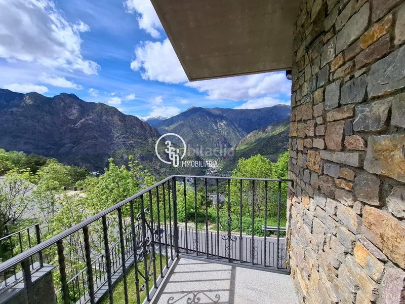 Foto 332c0061-a7ac-4ed6-9172-c80c9cff2f39. Chalet  en venta en Aixirivall, 4 dormitorios. en Sant Julià de Lòria