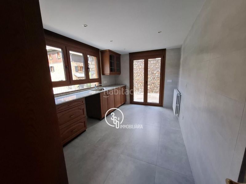 Foto 4ca3c2fd-68a5-459d-bb87-ceecd1d1047c. Chalet  en venta en Aixirivall, 4 dormitorios. en Sant Julià de Lòria