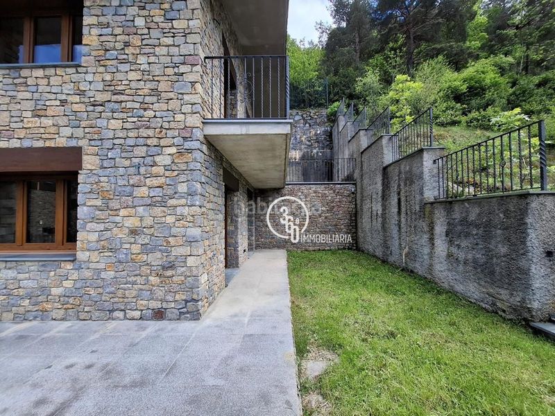 Foto cf5ff7f7-990e-4108-8187-f2724f7bf833. Chalet  en venta en Aixirivall, 4 dormitorios. en Sant Julià de Lòria