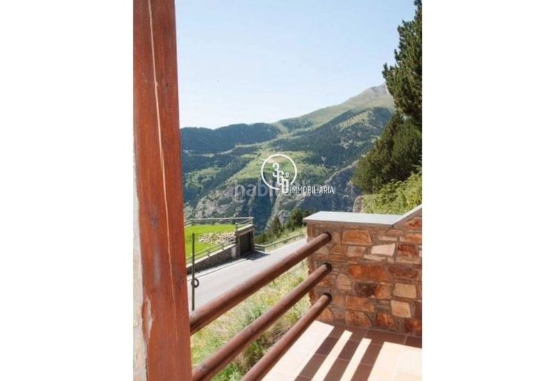Foto a6f1e677-234f-4cc0-8db7-d03b50eb044f. Casa adossada amb aparcament a El Forn-Prats-Meritxell Canillo