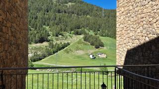 Pis a Soldeu-Incles. Piso en venta en bordes denvalira, 2 dormitorios.