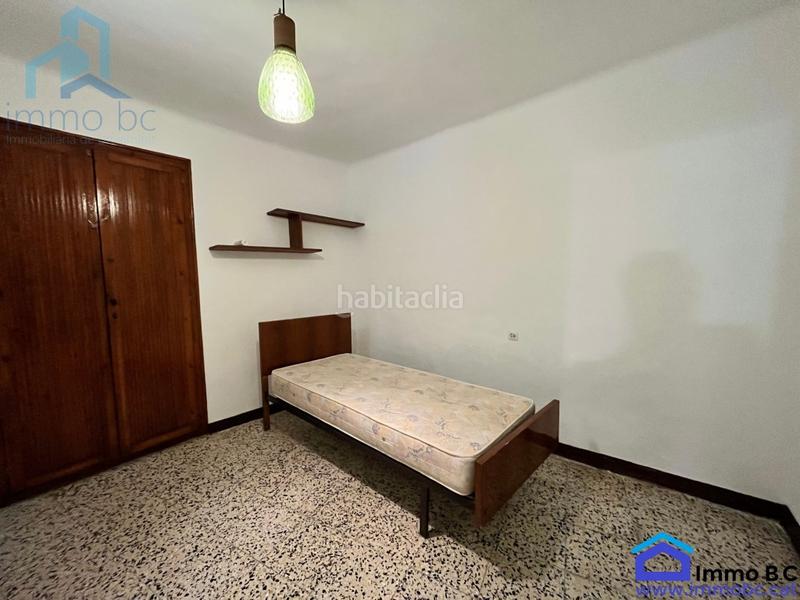 Foto 2befcb00-8a5f-408a-9442-38755b270a95. Casa  , en c de baix en Riudecols