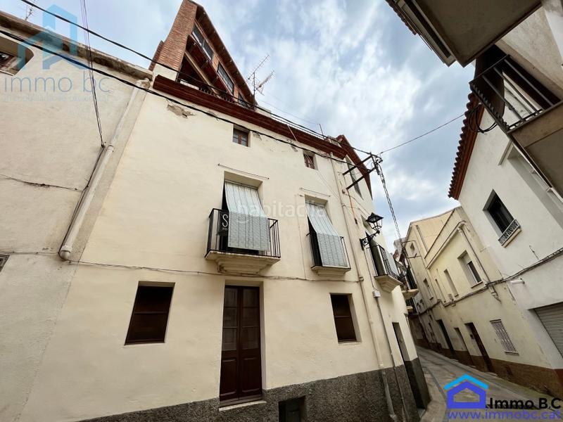 Foto e2fb83a5-110a-4f46-9fea-c1483f6c0ec5. Casa  , en c de baix en Riudecols