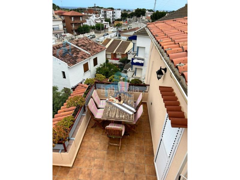 Foto 605bfad2-a69d-404e-b80e-d076cbd5f80a. Piso  en c pompeu en Creixell