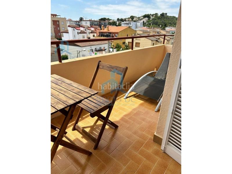 Foto e83e7c8d-70ff-4a2c-9026-f455f417815c. Piso  en c pompeu en Creixell