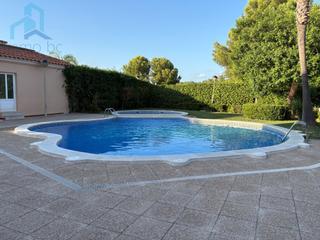 Casa adossada  N/a. Casa en passatge del rescat, salou