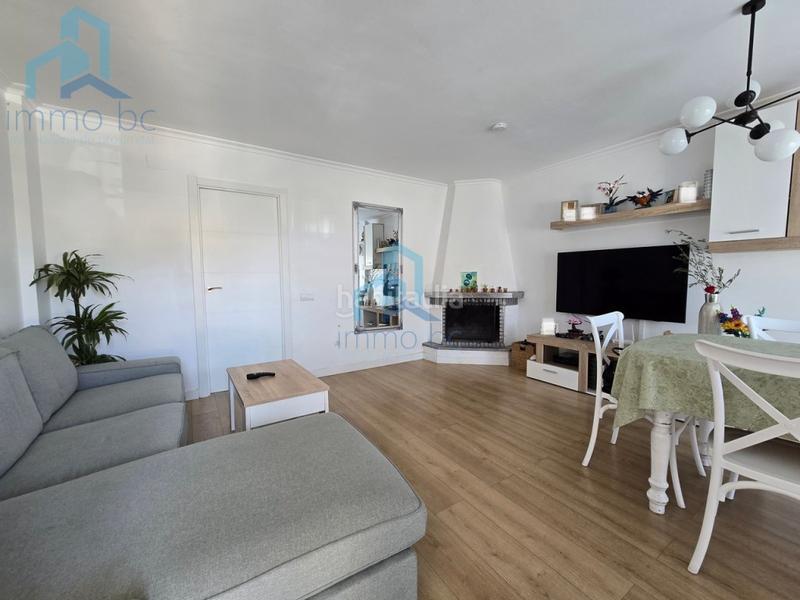 Foto bc5af904-ac7c-41ee-9b32-267f3d3df56a. Casa adossada amb aparcament a pla de maset - cap de Salou Salou