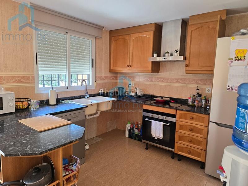 Foto f89fb86a-0acd-49e4-8efd-afeeb77d7e62. Casa adossada amb aparcament a pla de maset - cap de Salou Salou