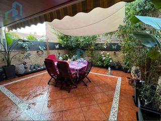 Casa adossada  N/a. Casa adosada en c riu besos de campo claro