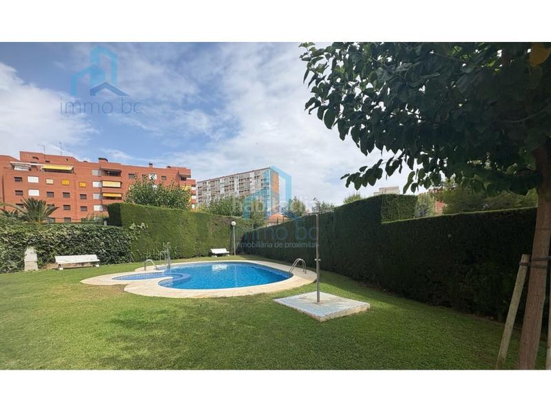 Foto ebde4ad2-9c60-4323-a9ce-d2a085ac3962. Pis amb aparcament a Nou Eixample Nord Tarragona