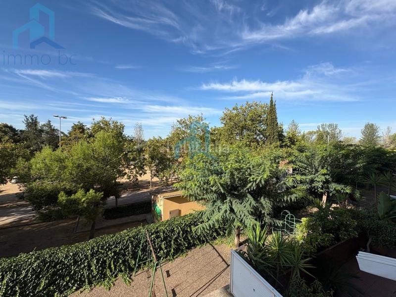 Foto f725f059-fe73-49f5-b13f-74ed95869d17. Pis amb aparcament a Nou Eixample Nord Tarragona