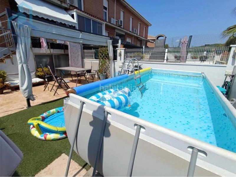 Foto 94570e81-f6d3-4746-b86e-e12aa8447011. Casa adossada amb aparcament a Sant Salvador Tarragona