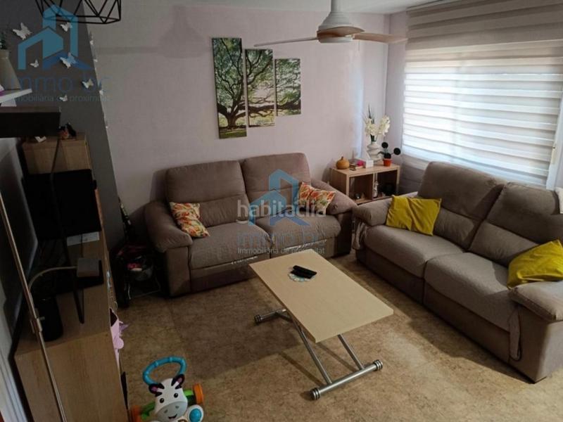 Foto b7b41a42-bf0f-4695-bde3-d32f3f204f86. Casa adossada amb aparcament a Sant Salvador Tarragona