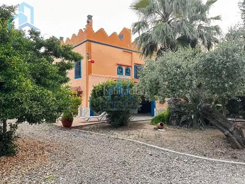 Foto 484e7bbb-254e-4f16-a04d-aaae7c8185ec. Casale con parcheggio in Mestral Reus