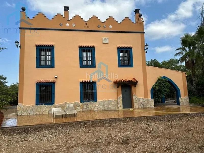 Foto 79240fde-1868-46a3-a400-49d4a3b28775. Casale con parcheggio in Mestral Reus