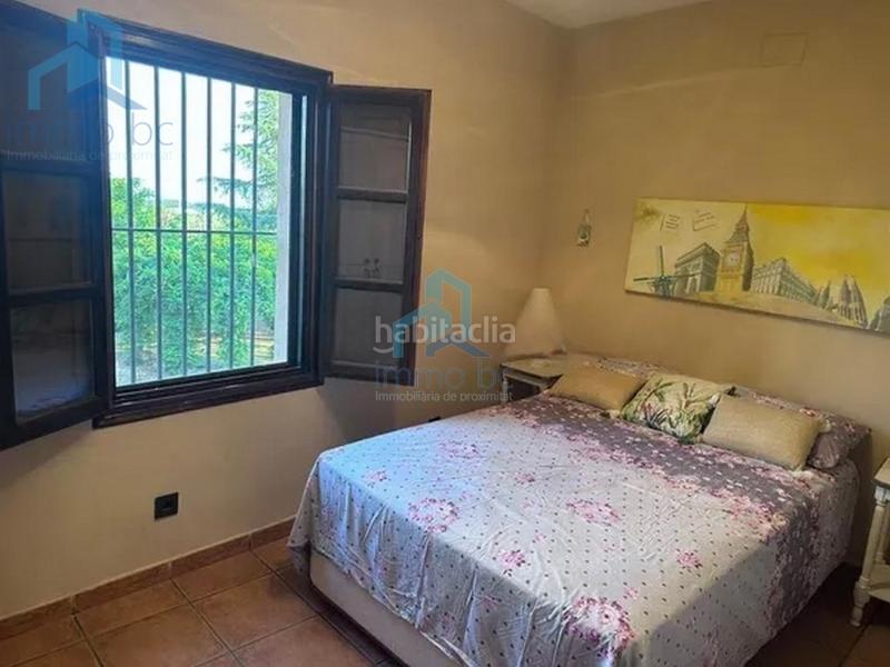 Foto eccebb8f-21ca-4b44-bdfe-a1ffbe4be69c. Casale con parcheggio in Mestral Reus