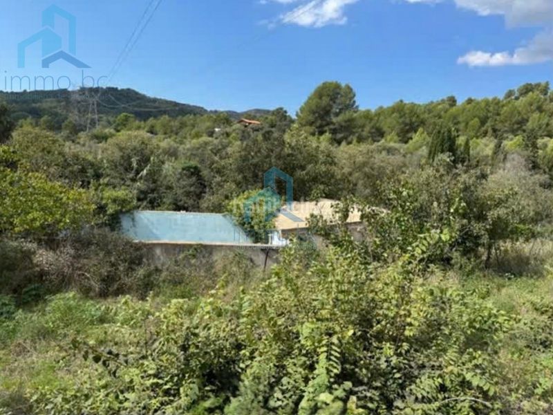 Foto 6670932a-159d-4323-b745-b0a3ea1b084f. Masia amb aparcament a Borges del Camp (Les)