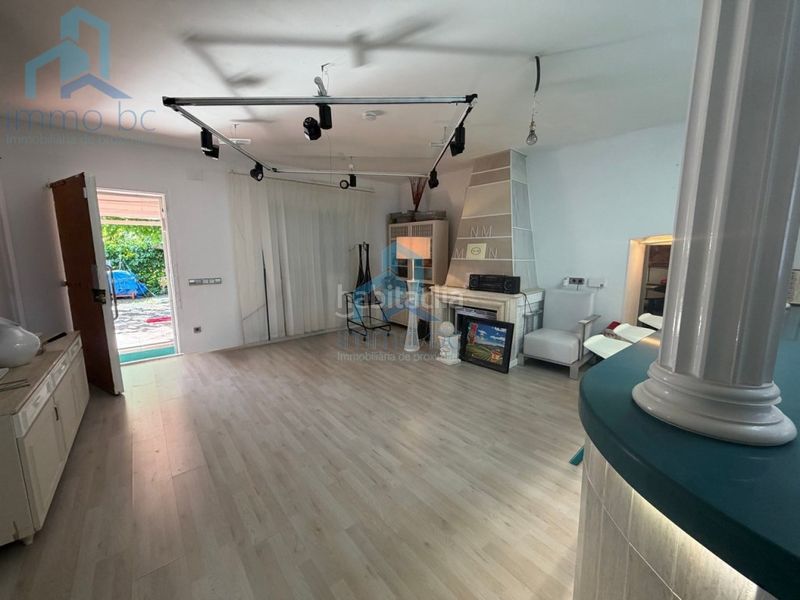 Foto 245642c4-5879-4dc1-9712-9f6a36d484d7. Casa amb aparcament a Constantí