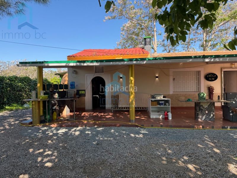 Foto a1354455-1ad7-4557-87f0-22dede6c1e89. Casa amb aparcament a Constantí